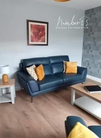 Number 25 Self Catering Apartments Ederney Ardess Екстериор снимка